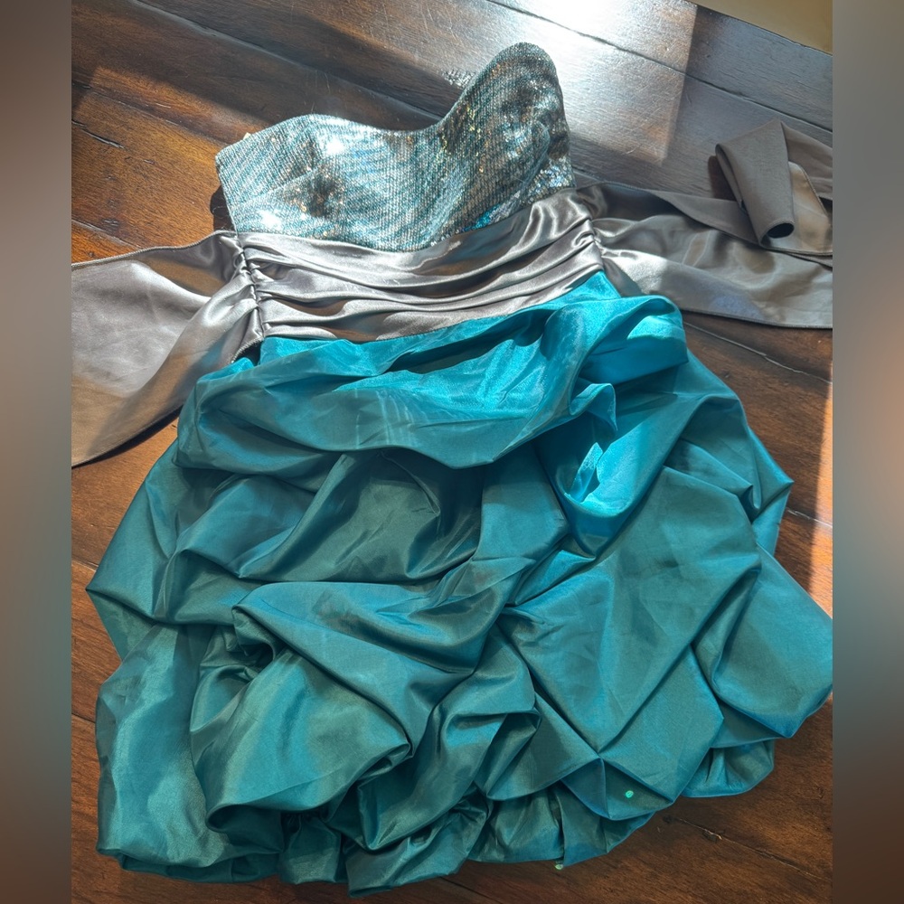Holiday Trixxi Teal Dress with Silver Accents- Size 1 (Juniors)